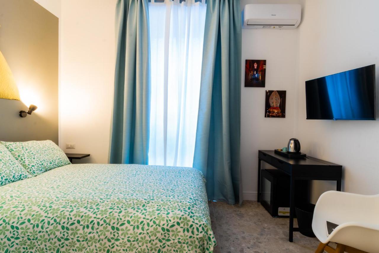 Bed and Breakfast Naos à Naples Extérieur photo